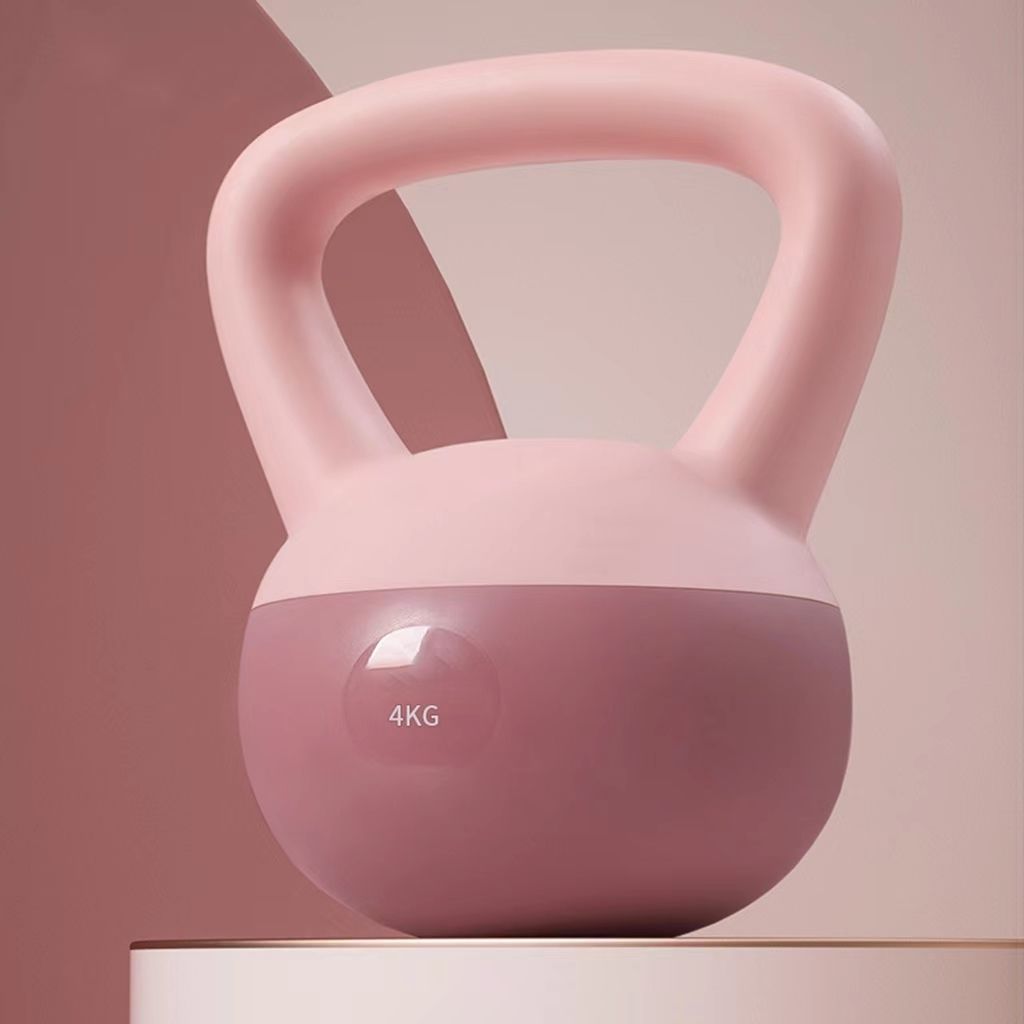Soft-shell kettlebell in two-tone pink