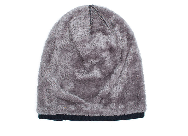 Slouchy knitted beanie with fleece lining