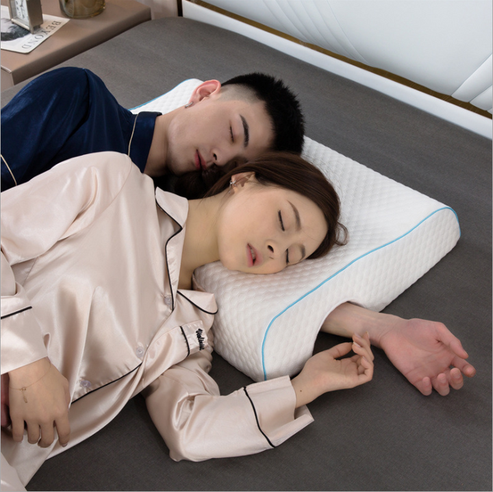 Arched couples memory foam pillow