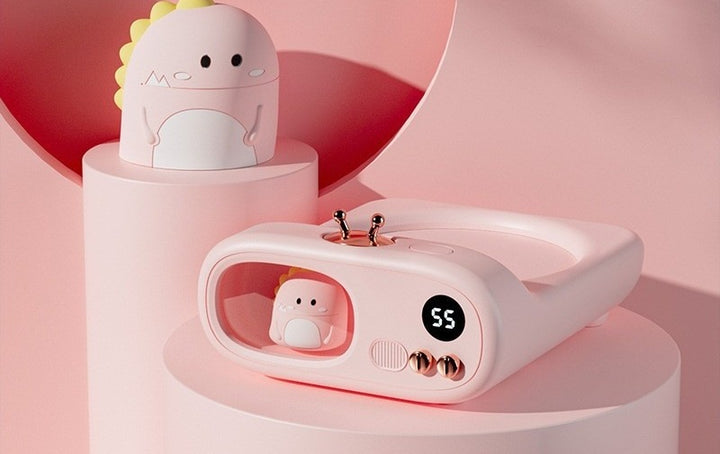 TV shaped mug warmer with unicorn figure