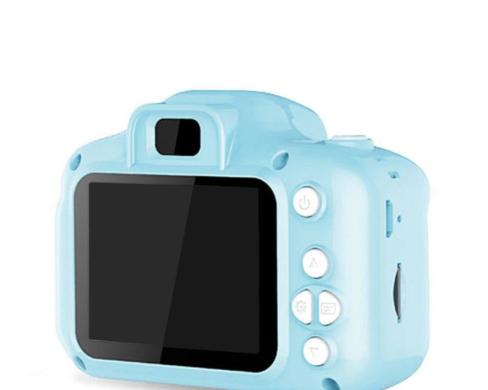 Small kids camera with screen in hand