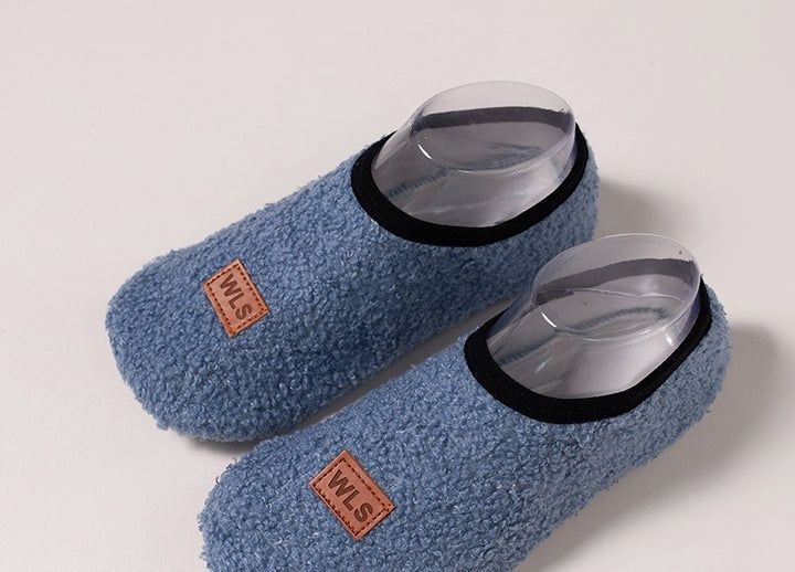 Fleece-lined slipper socks with non-slip sole