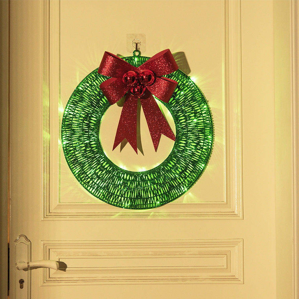 50 cm light-up Christmas wreath with 140 LEDs and big bow