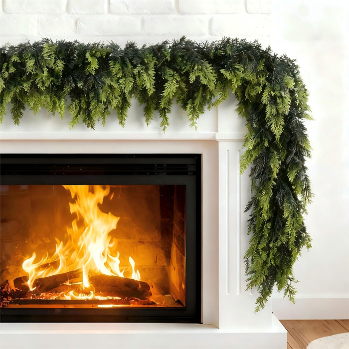 Heat Hollow Norfolk pine Christmas garland in 180 or 270 cm