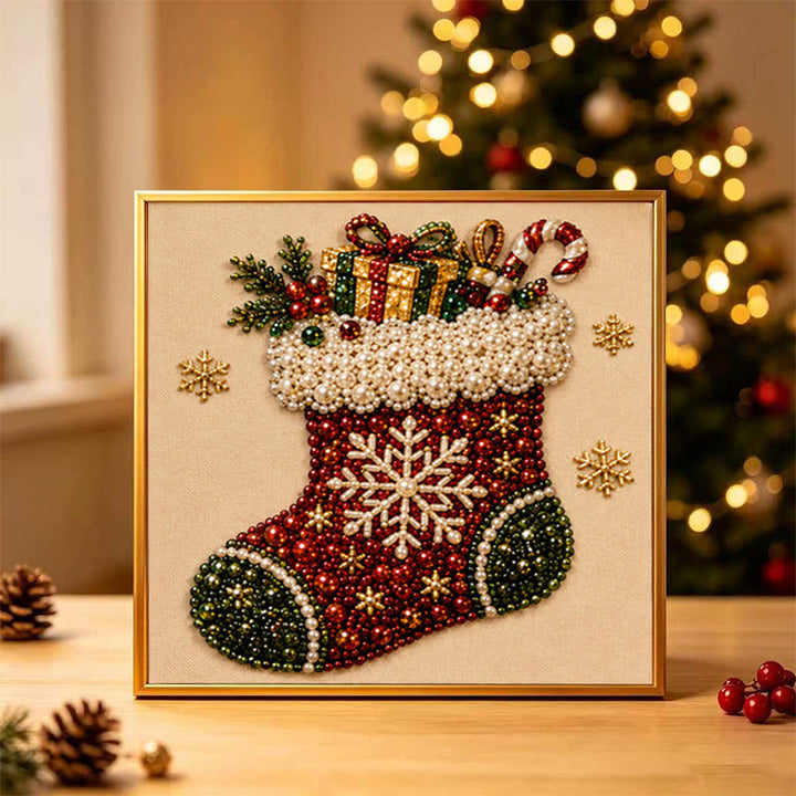 Christmas diamond painting on wooden frame
